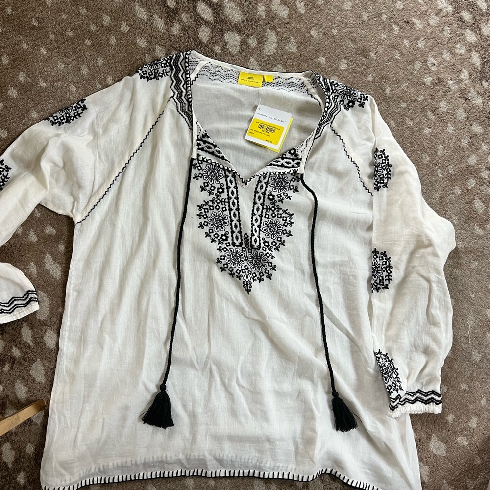 NWT Roberta Roller Rabbit embroidered top size L. Lightweight.